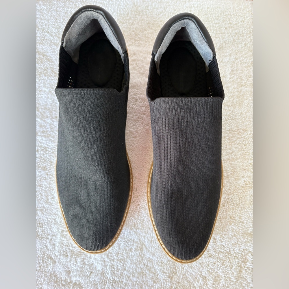 Me Too Women’s Slip-On Wedge Shoe